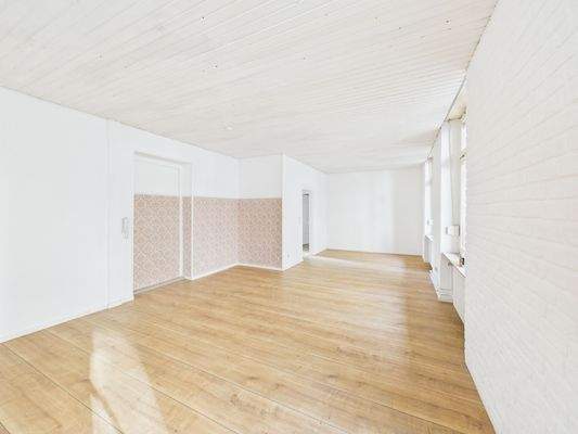 CAM05391G0-PR0035-STILL013