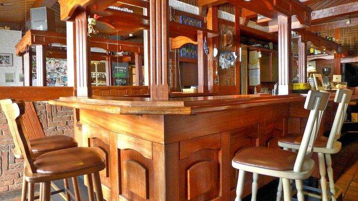 Die Theke - beliebter Platz der Stammgäste