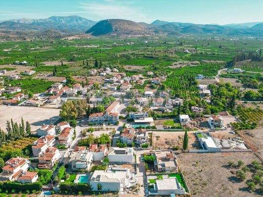 da2fc3a4b88844bdb7bf66e31338f122-original