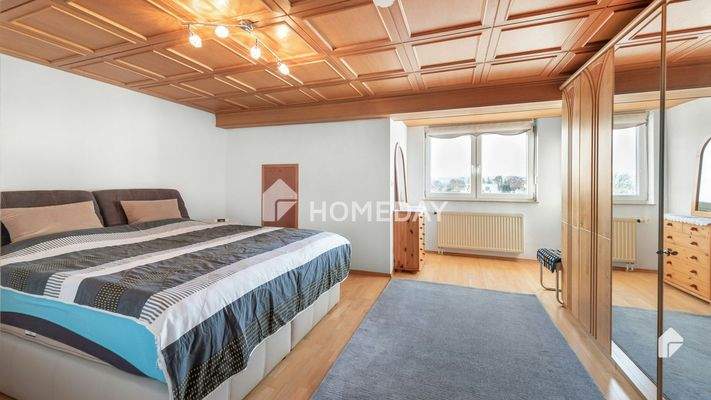 1. OG Schlafzimmer 1