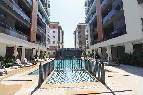 Flats with a Pool and Underfloor Heating in Antalya Kepez