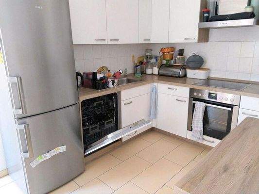 Einbauküche - kann von den jetzigen Mietern übernommen werden