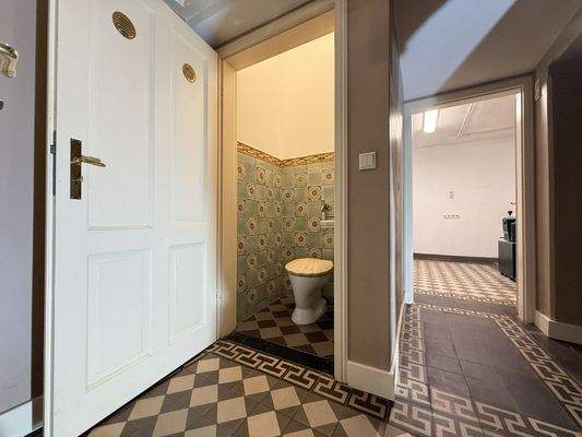 Gäste-WC im Erdgeschoss