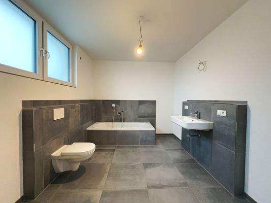 Badezimmer - Erdgeschoss
