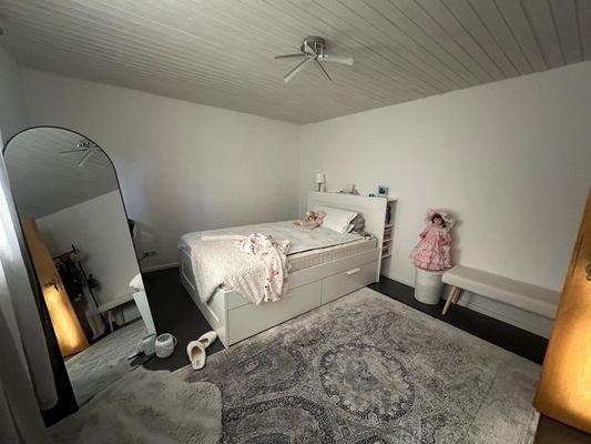 Zimmer 1 KG