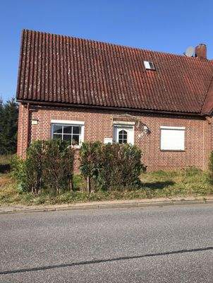 Bestand Eingang Strassenseite.JPG