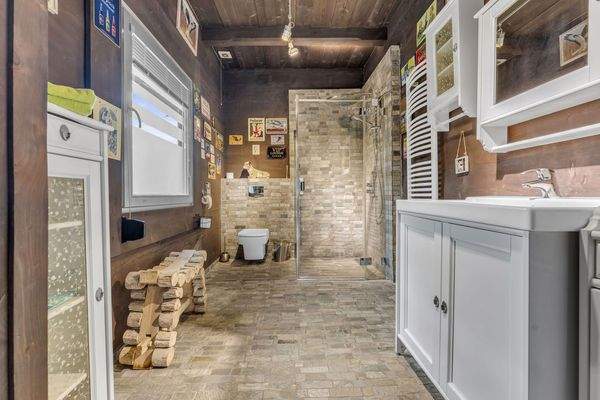 Großes Haus - EG - Bad