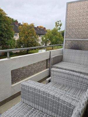 Gemüdlicher Sonnenbalkon.jpg