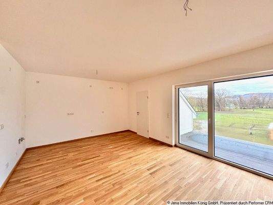 Kochbereich mit angrenzender Speisekammer