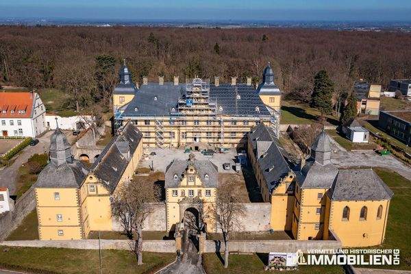 Fassadenarbeiten Hauptgebäude