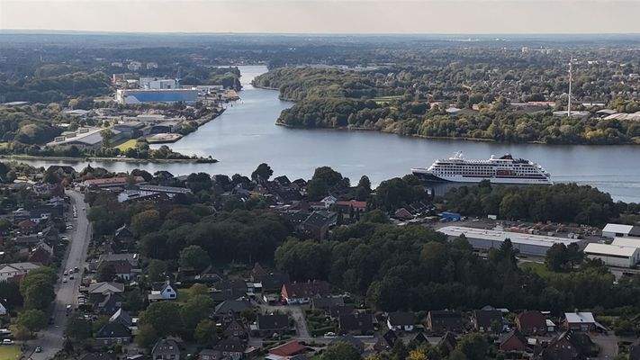 dicht zum Nord-Ostsee-Kanal