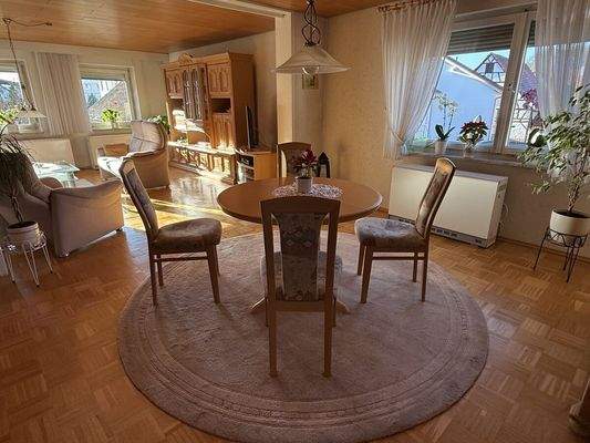 Wohn-/Esszimmer