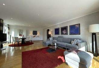 Wohnzimmer mit Essbereich-1