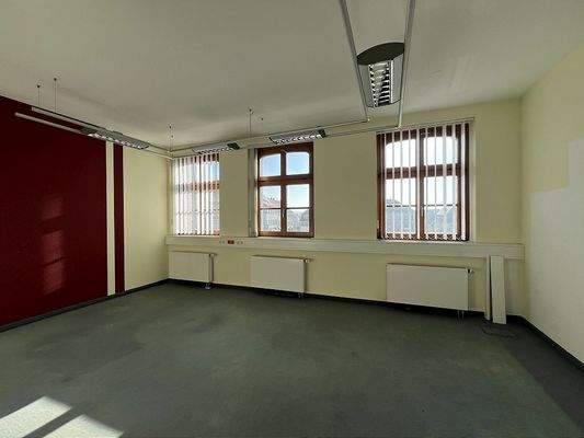 Büro im OG