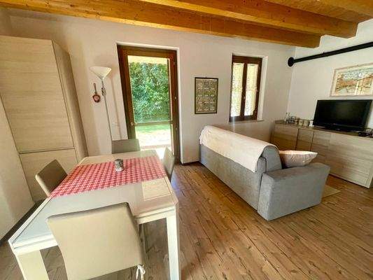 WhatsApp Image 2025-10-08 at 16.36.53 (1).jpeg