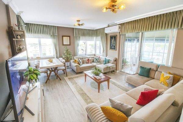 Sea View 3 Bedroom Apartment in Central Antalya Lara