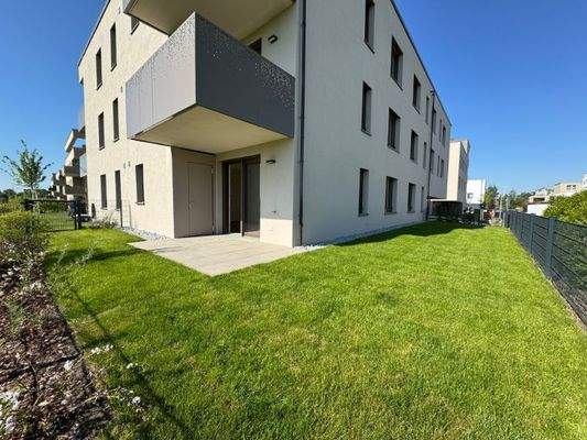 Großzügiger Garten