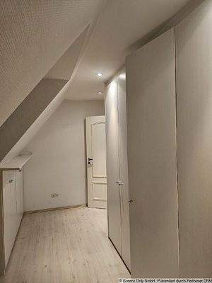 Ankleidezimmer im OG