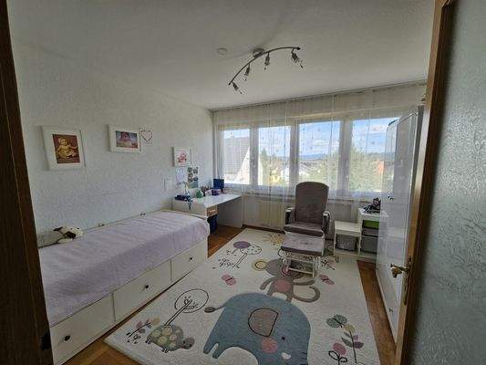 Kinderzimmer / Arbeitszimmer