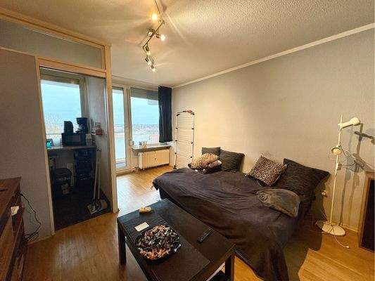 Wohnen mit Blick Richtung Balkon