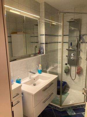 ... noch nen' Badezimmer-Blick ...