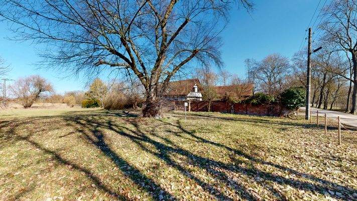 2. Grundstück/unbebaut.jpg