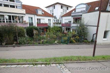 Aussenansicht mit Garten