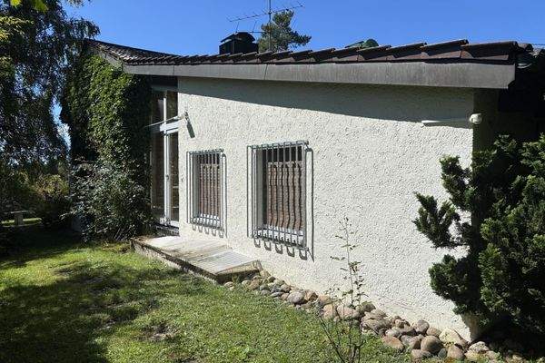 Seitenansicht des Hauses rechts