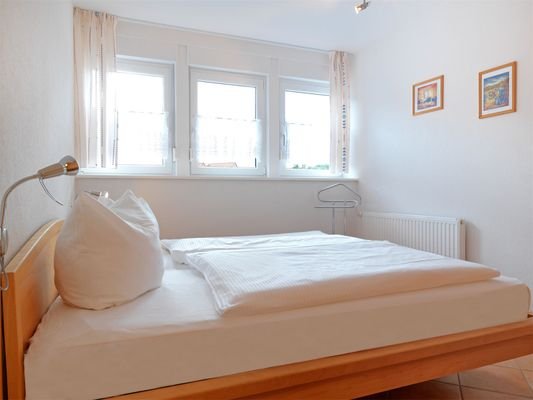 Schlafzimmer 2 OG