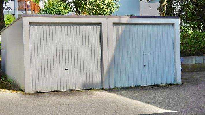 Einzelgarage - rechte Seite