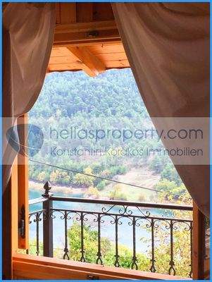 28c31dfbc8b241159bb352e29a5bc7cd-original