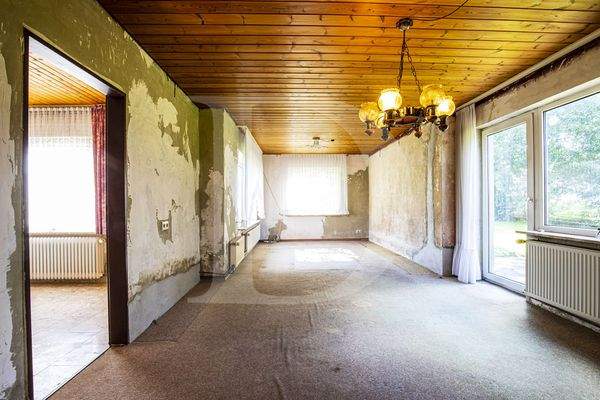 Wohnzimmer mit Essbereich