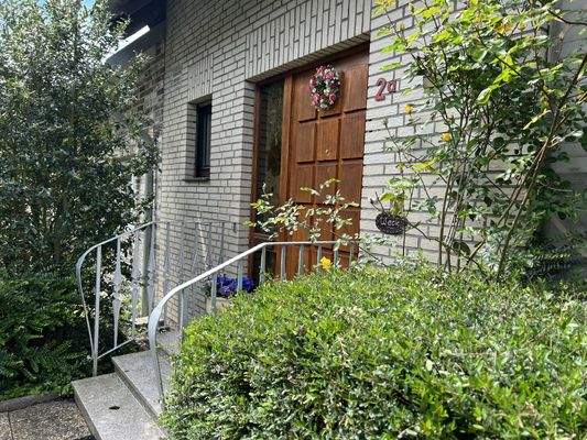 Hauseingang (Bild aus 2023)