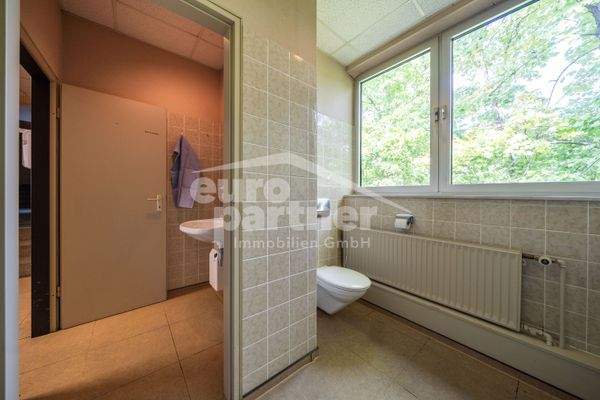 WC, Ansicht II (Bürotrakt)