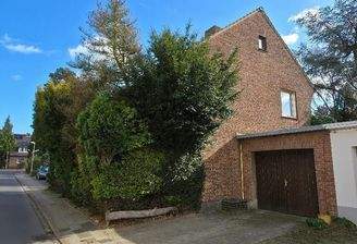 Seitenansicht m. Stellplatz