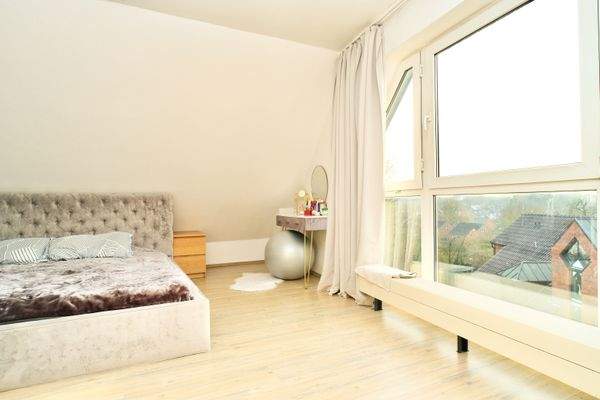 Schlafzimmer Ansicht 1