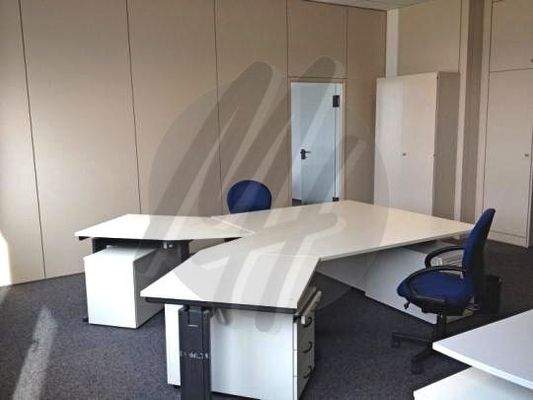 INFOS UNTER: 06171-586000