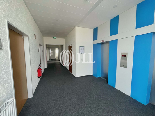 Eingangsbereich 8. OG