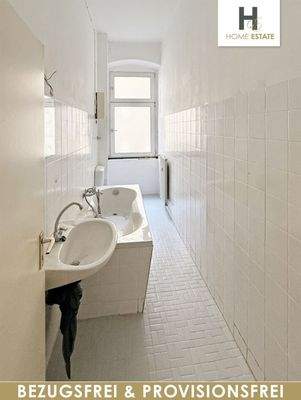 Bad mit Fenster 