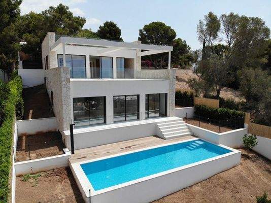 Villa mit Panoramablick auf das Meer zum Verkauf in Portals Nous, Mallorca