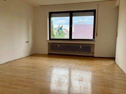 Großes Schlafzimmer EG.jpg