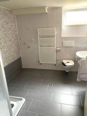 EH 1353 Dusche im KG