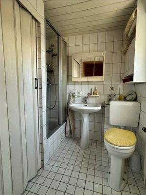 Badezimmer Wohnung im DG