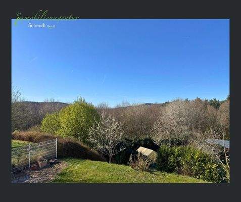 weiter Ausblick ins Grüne