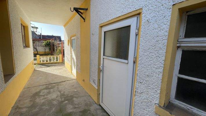 Durchgang Nebengelass