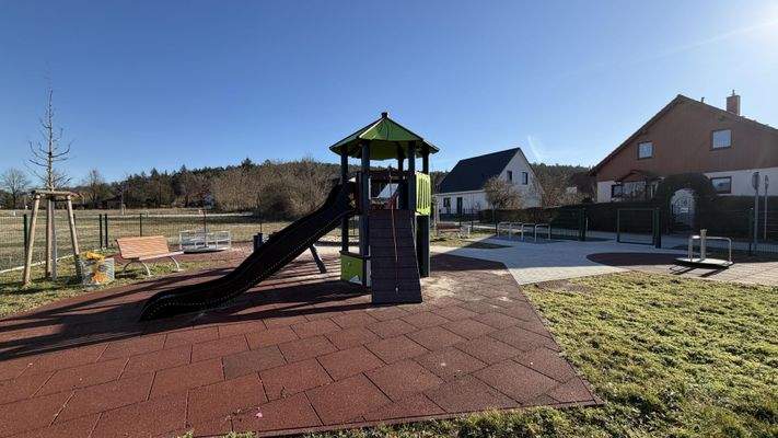 Spielplatz im Ort