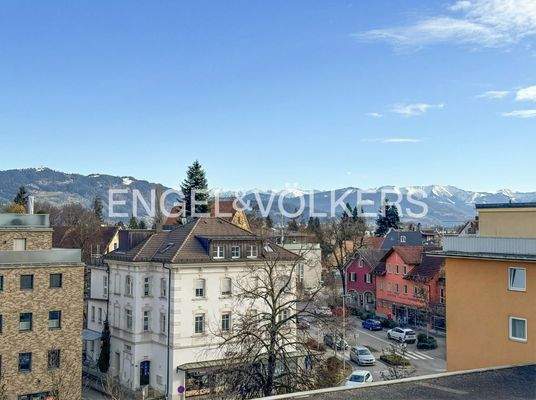Aussicht in die Berge und zum Pfänder