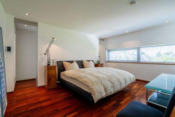 Parkettboden Masterschlafzimmer