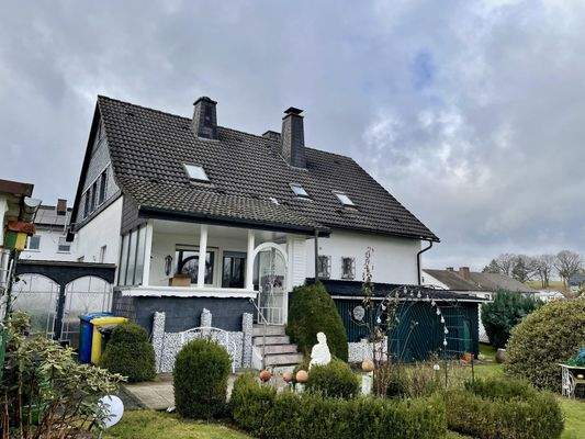 Rückseite / Blick in den Garten