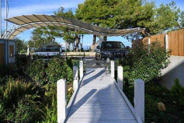 Copy of EXTERIOR PARKING